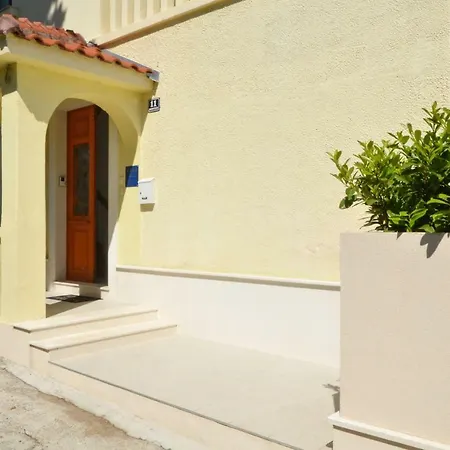 Apartment Logan Kastela