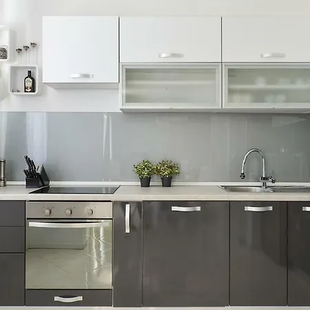 Logan Apartment